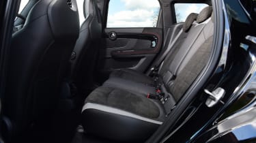 Задний ряд сидений MINI Countryman